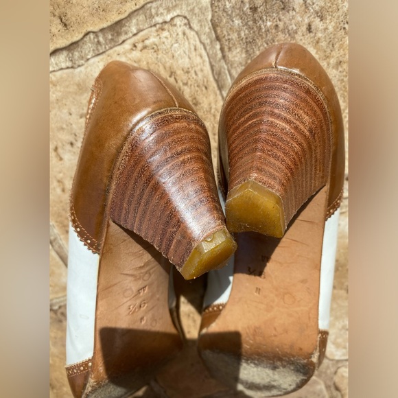 VTG Lord & Taylor Oxford Heels - Picture 8 of 9